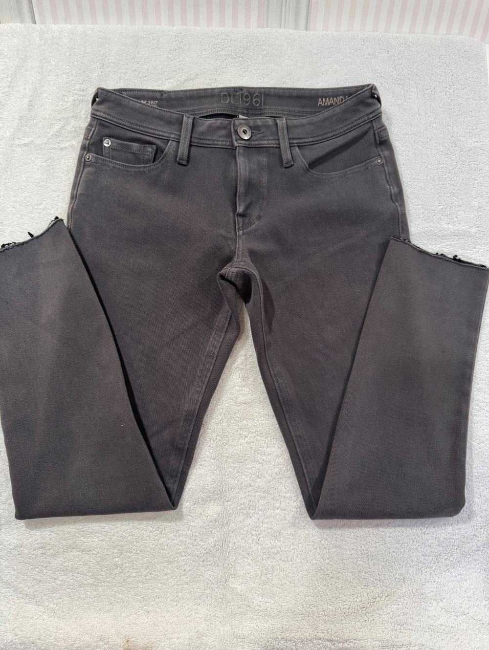 DL1961 Amanda Jeans Women’s 27 Gray Charcoal Premium Denim